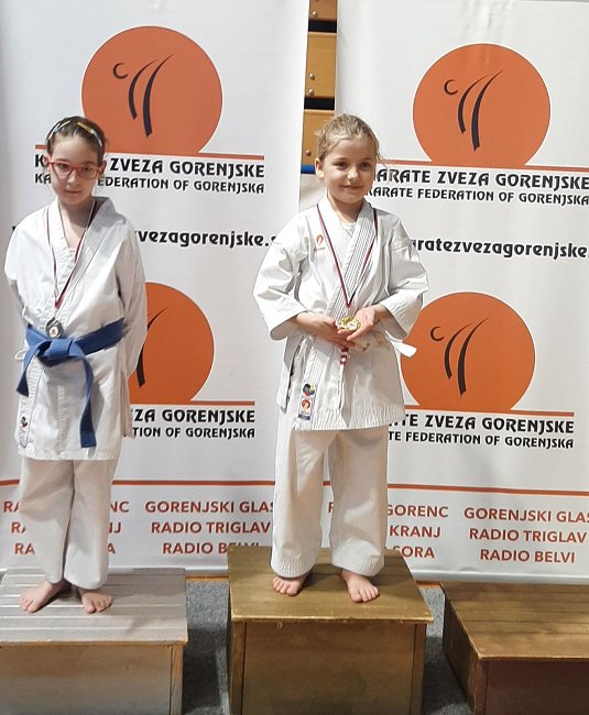 Ester Ela Koren deklice U8 1. mesto 